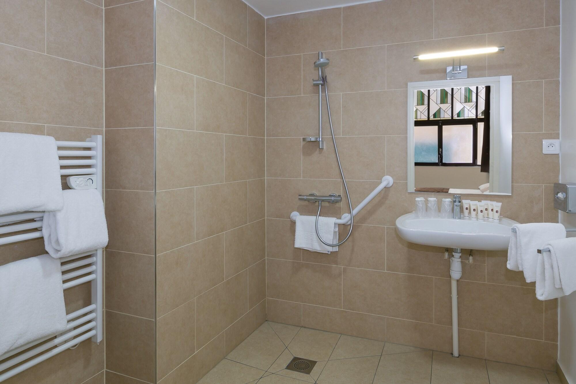 Hotel Foch Nancy Gare 외부 사진